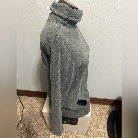 Nike Gray DriFit Women's Medium Thick Turtleneck Sweatshirt - Picture 4 of 5